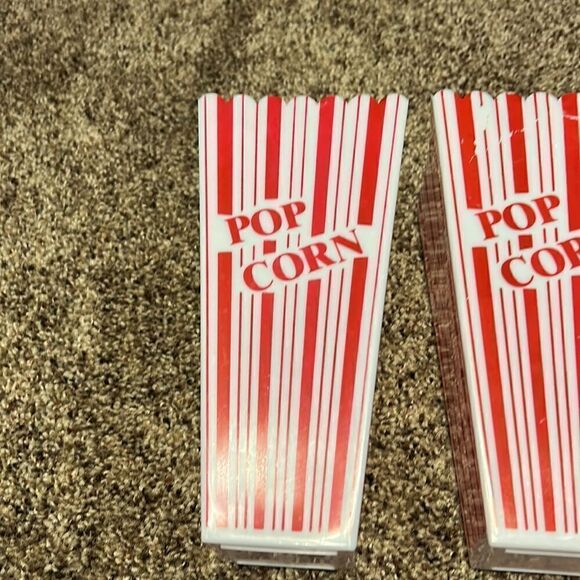 4 Hard Plastic Popcorn Containers - Picture 2 of 3